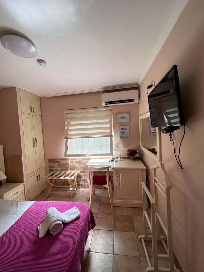 Bujtina Shqiptare Hotell Tiranë Eksteriør bilde