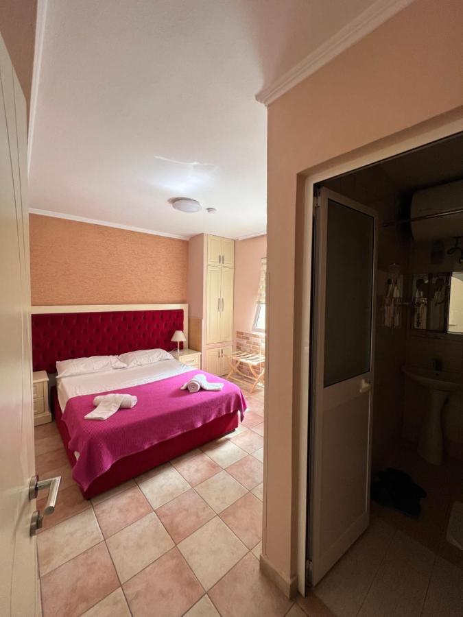 Bujtina Shqiptare Hotell Tiranë Eksteriør bilde
