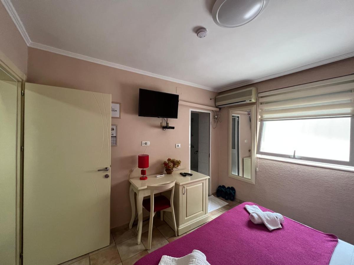 Bujtina Shqiptare Hotell Tiranë Eksteriør bilde