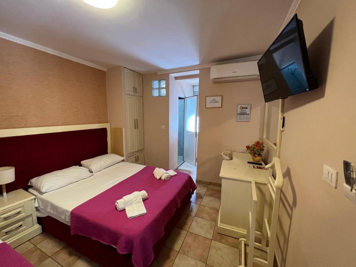 Bujtina Shqiptare Hotell Tiranë Eksteriør bilde