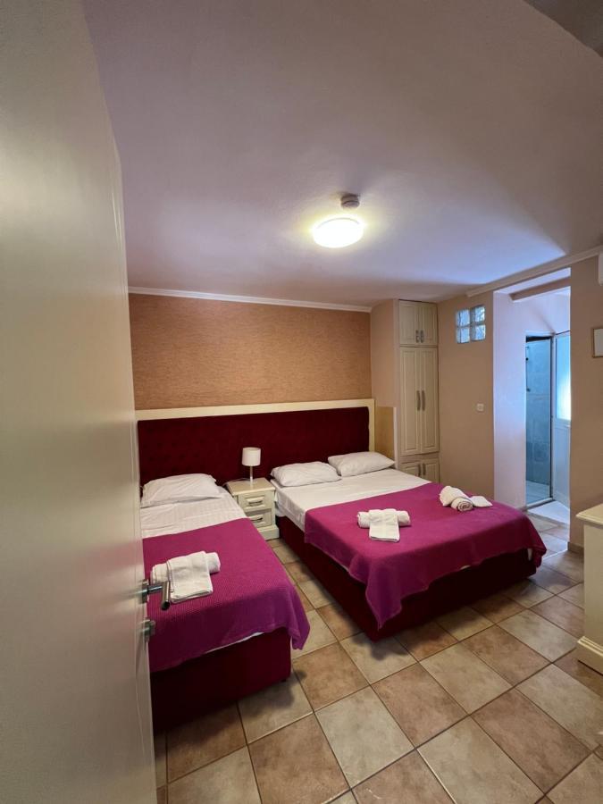 Bujtina Shqiptare Hotell Tiranë Eksteriør bilde