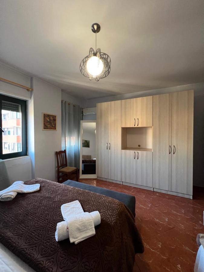 Bujtina Shqiptare Hotell Tiranë Eksteriør bilde