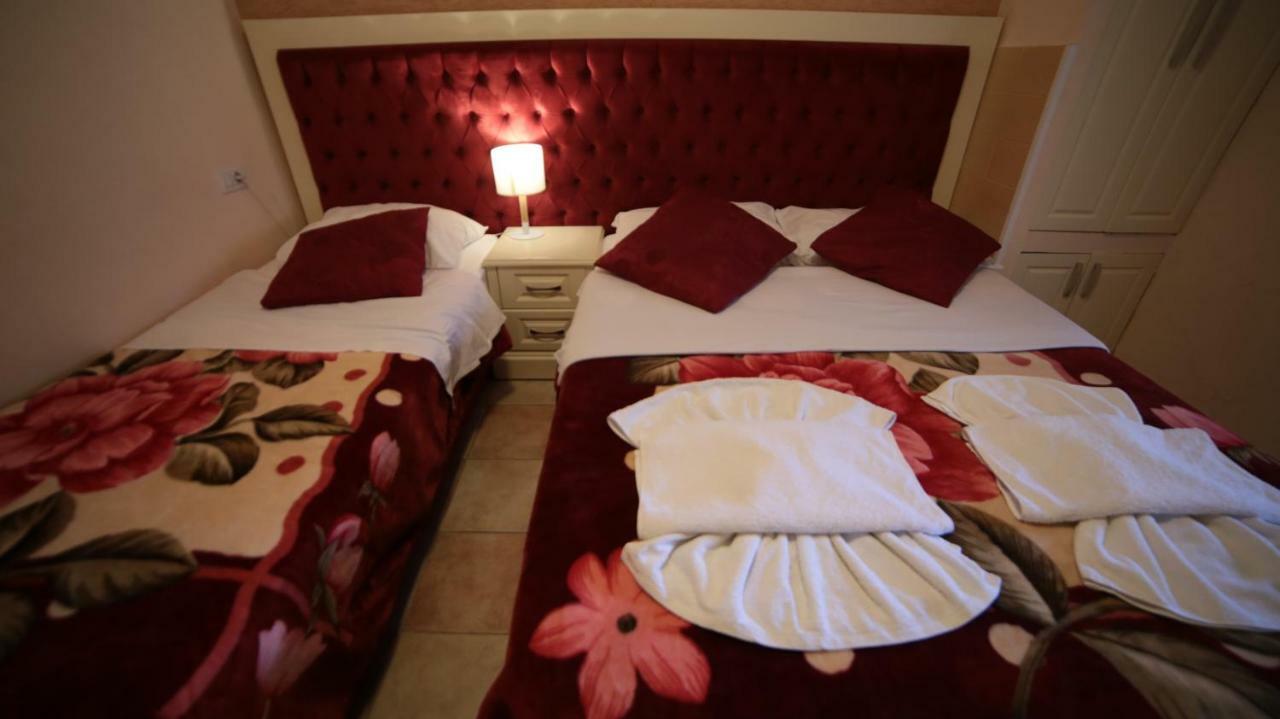 Bujtina Shqiptare Hotell Tiranë Eksteriør bilde