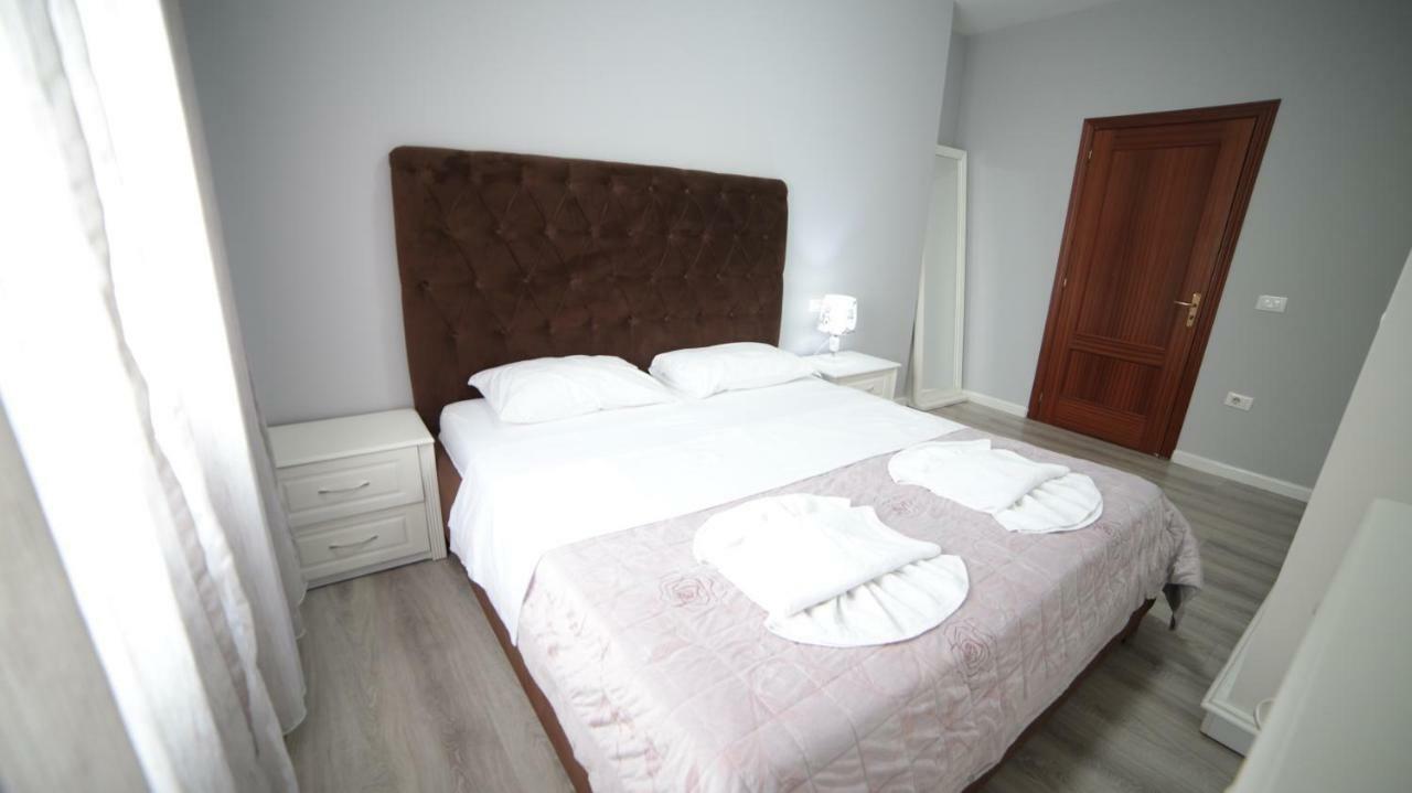 Bujtina Shqiptare Hotell Tiranë Eksteriør bilde