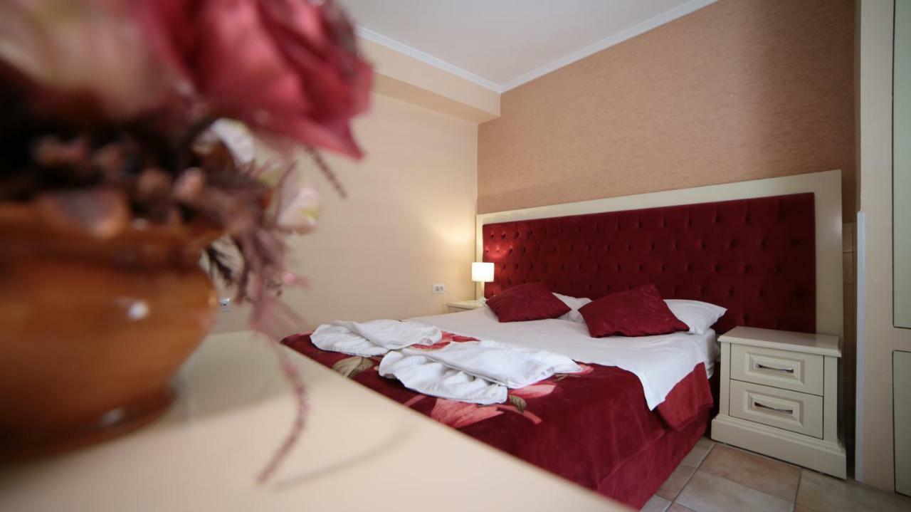 Bujtina Shqiptare Hotell Tiranë Eksteriør bilde